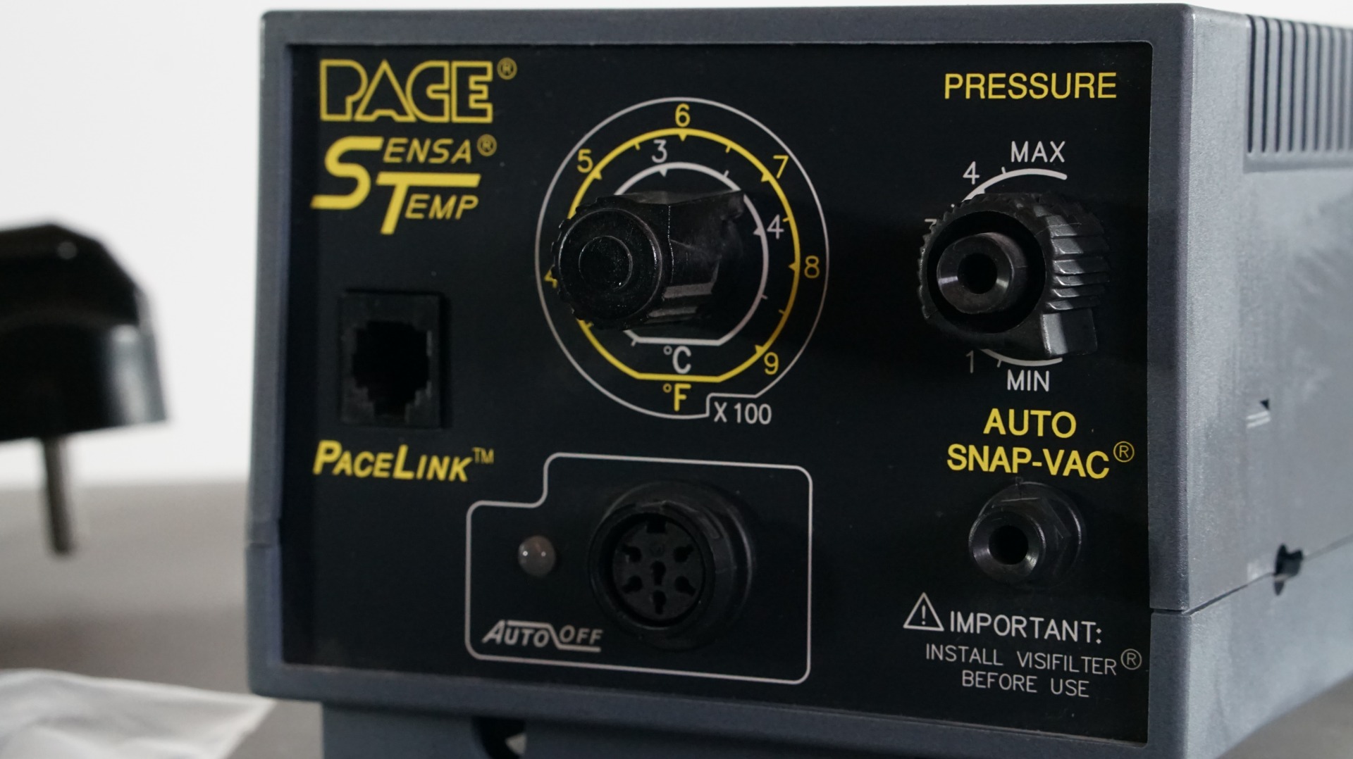 PACE ID100. Паяльная станция PACE ST60