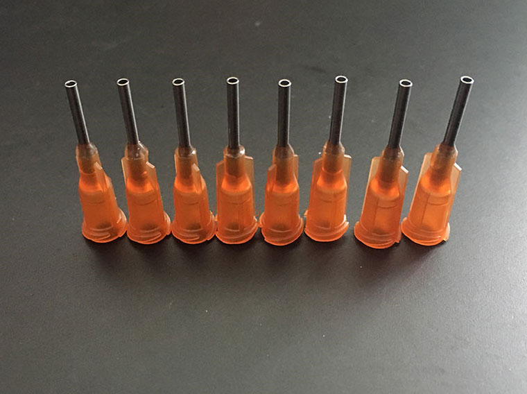 VMATIC VCL15050. Наконечник дозатора TE 15G X 1/2" AMBER DIAM 1.36 x 1.80MM (QTY=50)